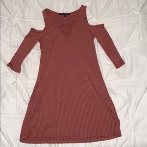 One Clothing Ribbed Shoulder Cut Out Lace-up Dress